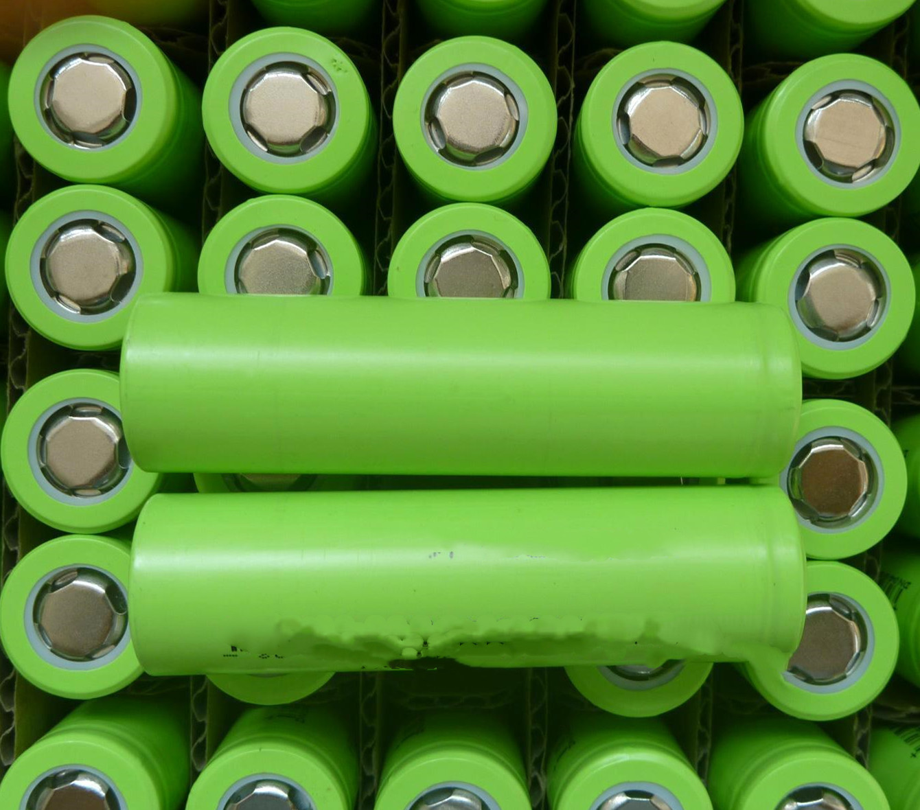 太陽能路燈鋰電池